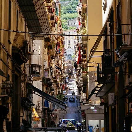 The Idyll Boutique - In Napoli's Spanish Quarters Naples