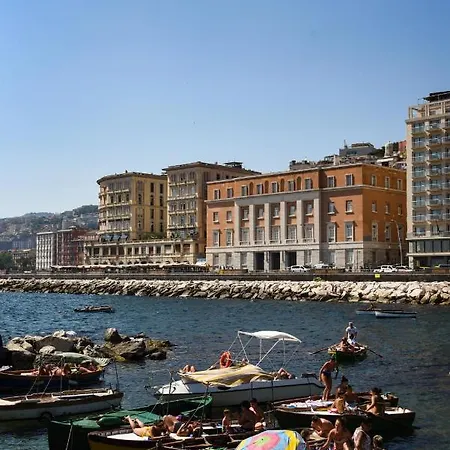 The Idyll Boutique - In Napoli's Spanish Quarters * Naples