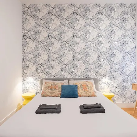 The Idyll Boutique - In Napoli's Spanish Quarters Bed & Breakfast