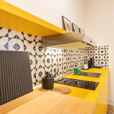 The Idyll Boutique - In Napoli's Spanish Quarters Bed & Breakfast *