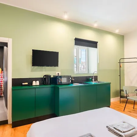 The Idyll Boutique - In Napoli's Spanish Quarters Bed & Breakfast