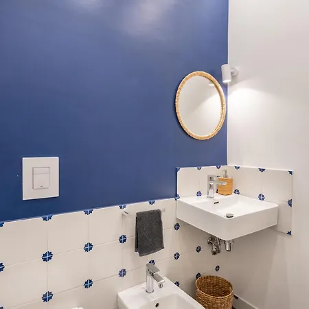 The Idyll Boutique - In Napoli's Spanish Quarters نابولي