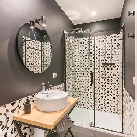 فندق مبيت وإفطار The Idyll Boutique - In Napoli's Spanish Quarters نابولي